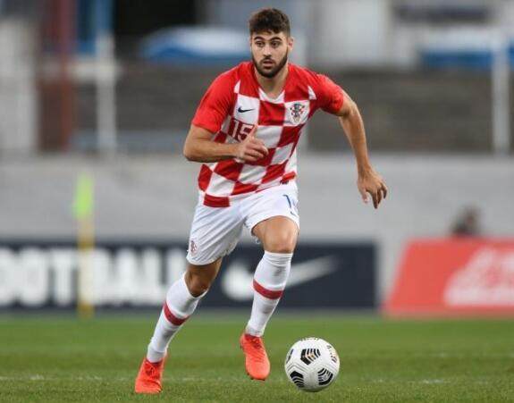 1676901878895048517.jpg 格瓦.jpg