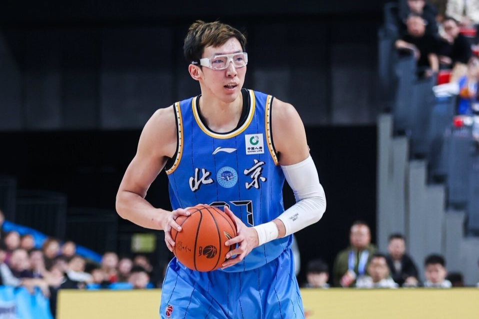 云开体育官网入口-北京送四川24连败!周琦4中4砍11+7 麦基首秀12+6+3连秀单臂暴扣